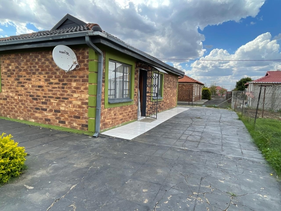 3 Bedroom Property for Sale in Seraleng North West